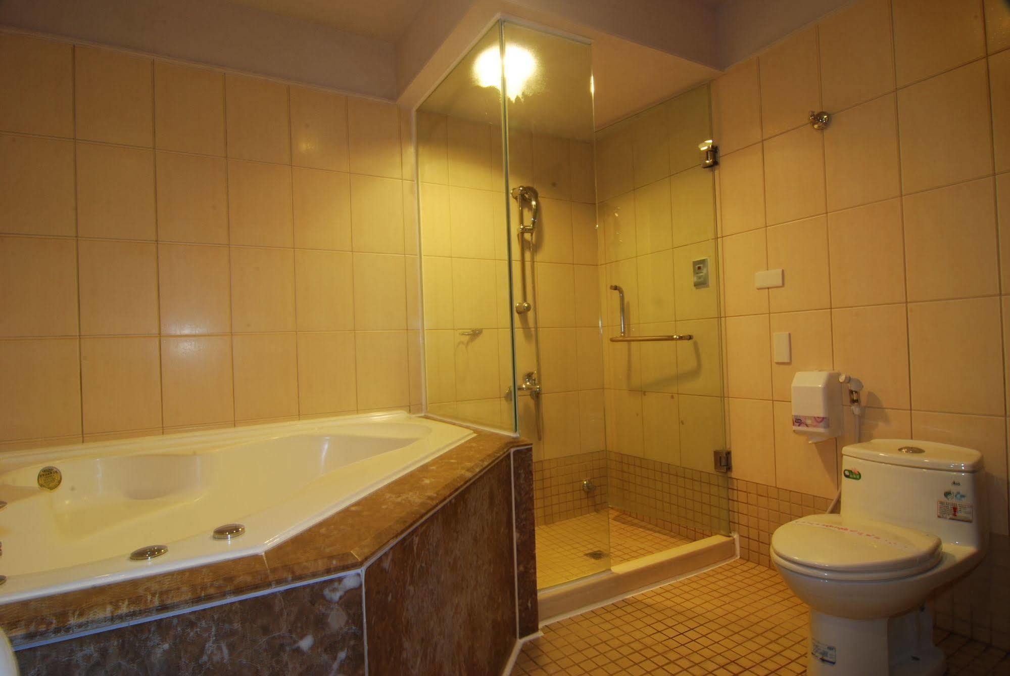 Beckham Motel Luzhu Екстер'єр фото